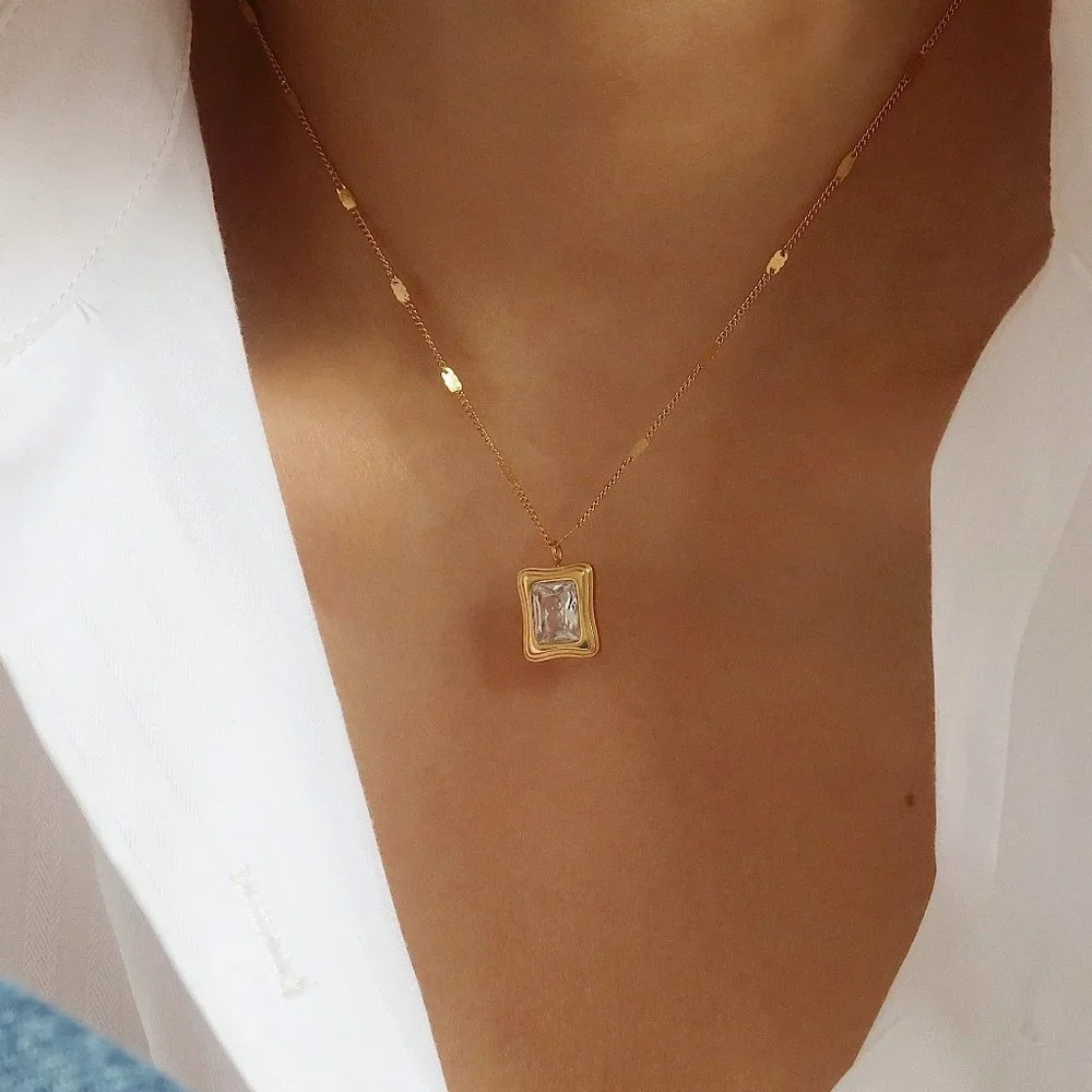 NEW 18K Gold Plated Radiant Cut Diamond Square Pendant Necklace